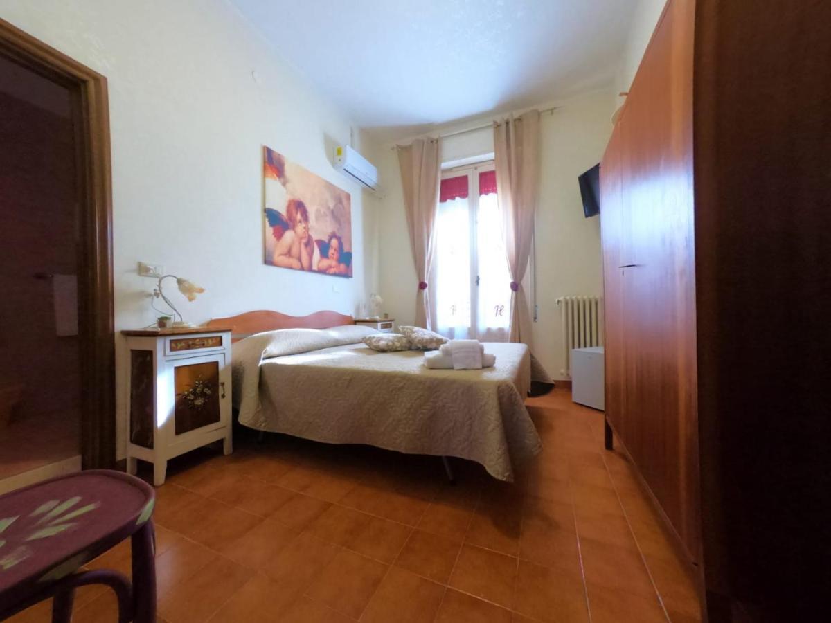 Le Stanze Di Ricci - Affittacamere Low Cost Lesina Exterior foto