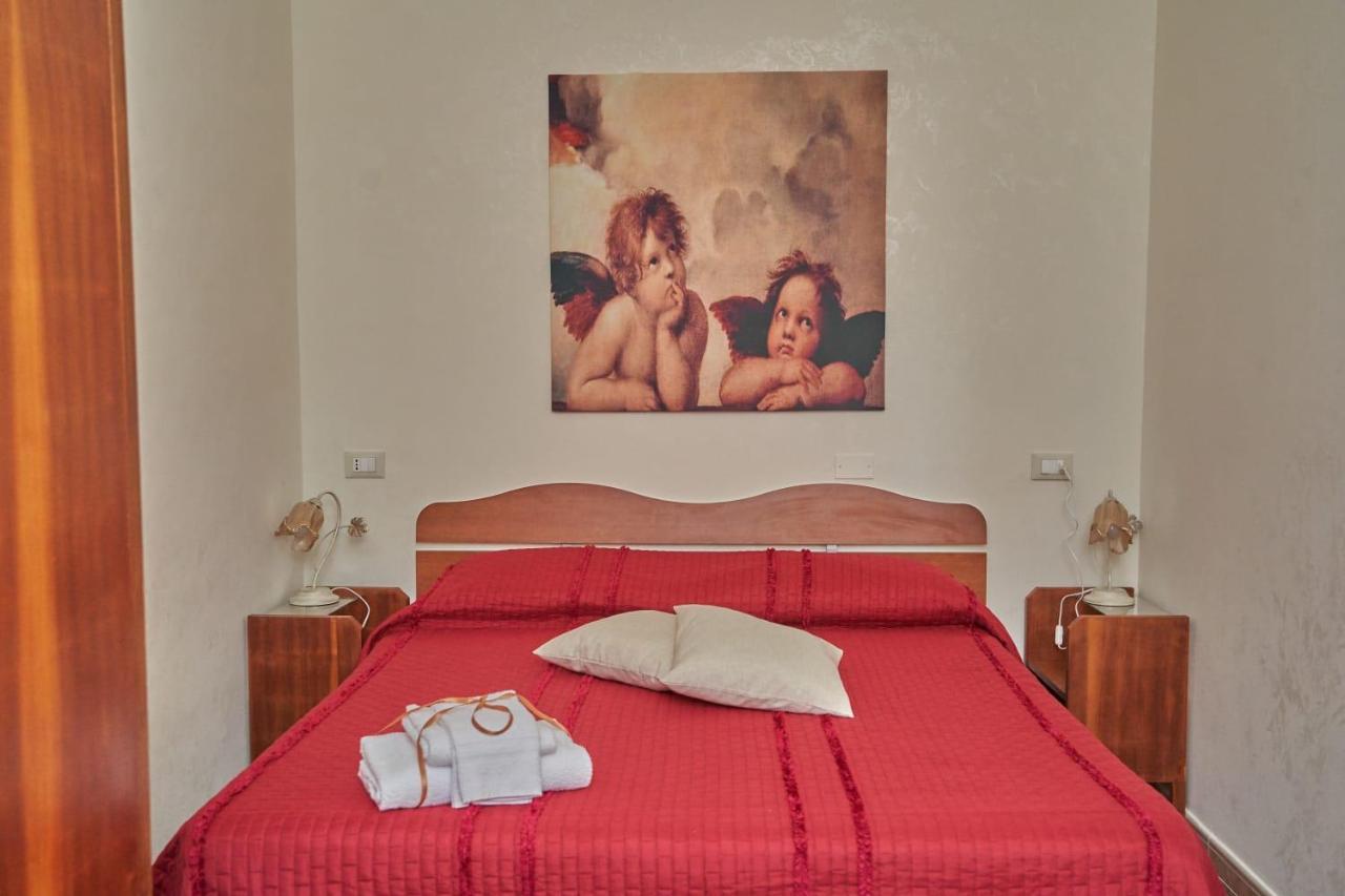 Le Stanze Di Ricci - Affittacamere Low Cost Lesina Exterior foto