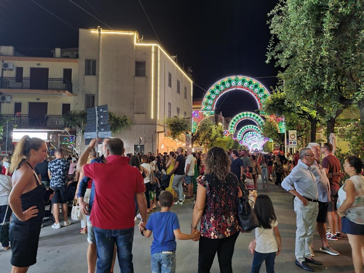 Le Stanze Di Ricci - Affittacamere Low Cost Lesina Exterior foto